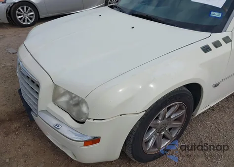 2005 Chrysler 300C из США, поврежденный, VIN 2C3AA63H25H504711